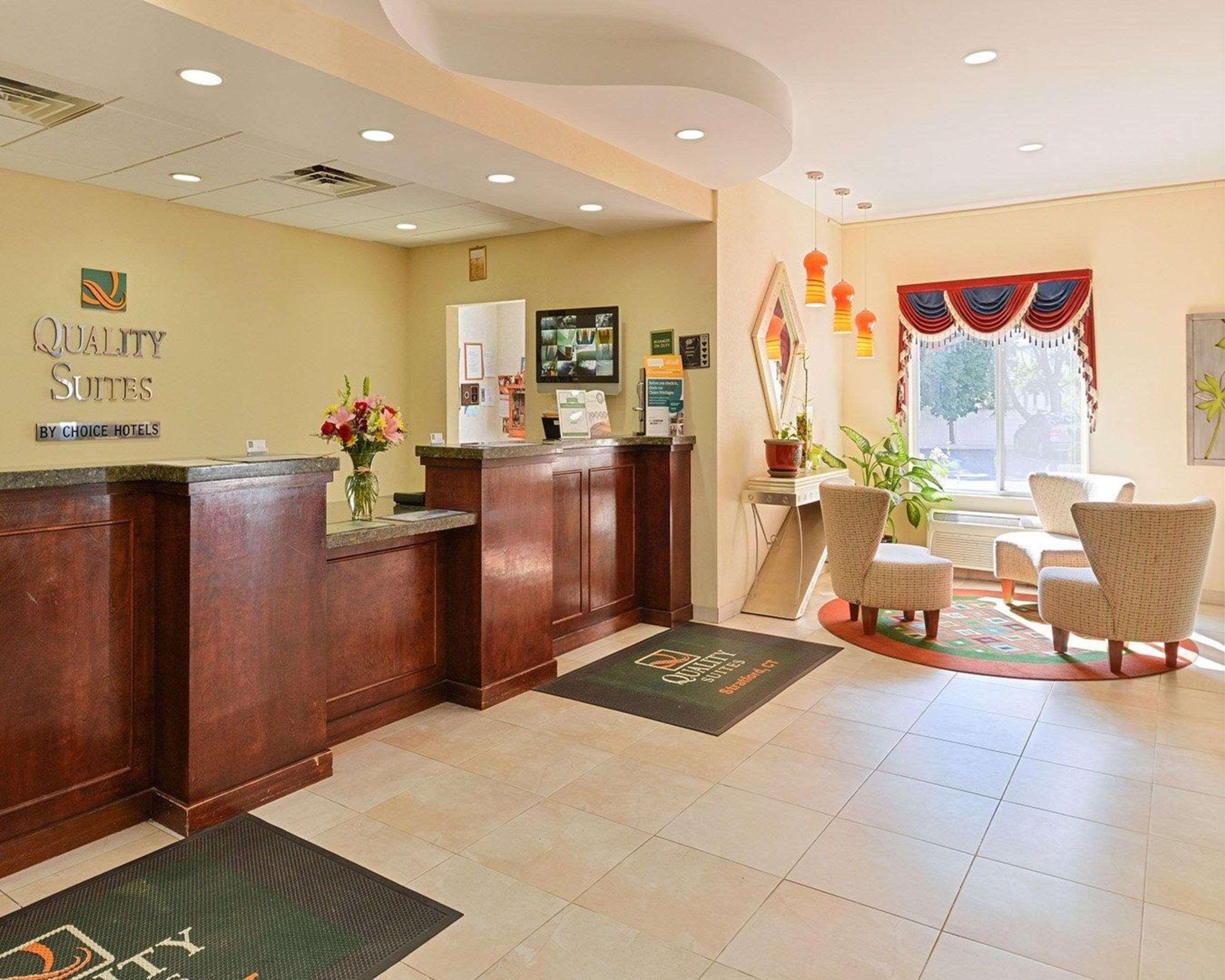 Quality Suites Stratford Esterno foto